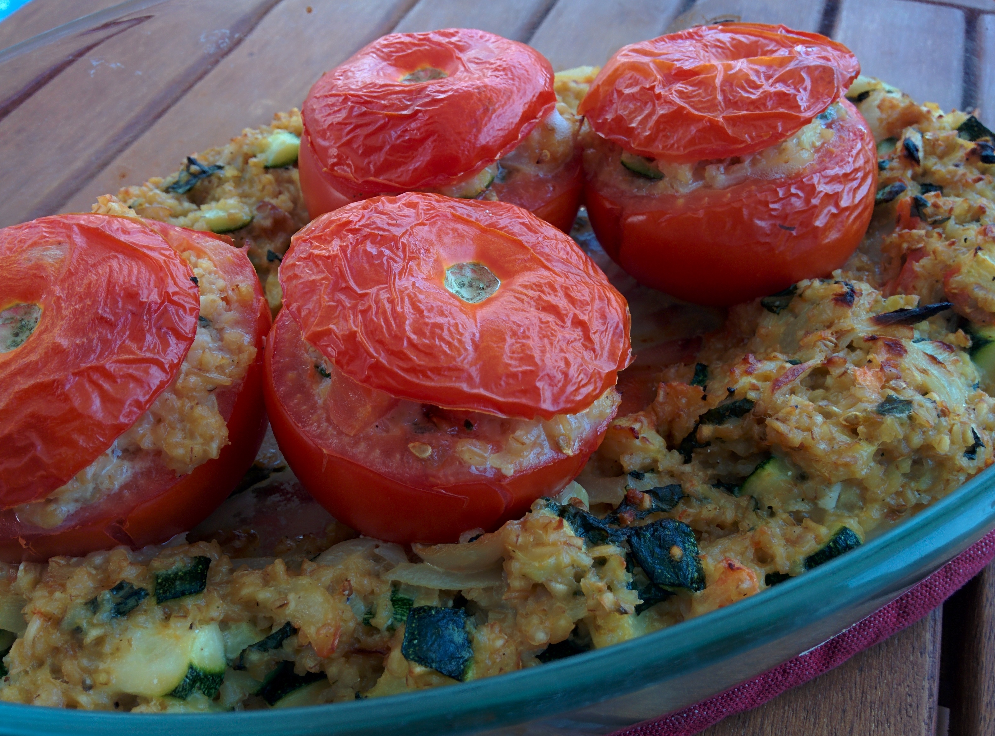 tomates-farcies-legumes-parmesan-basilic